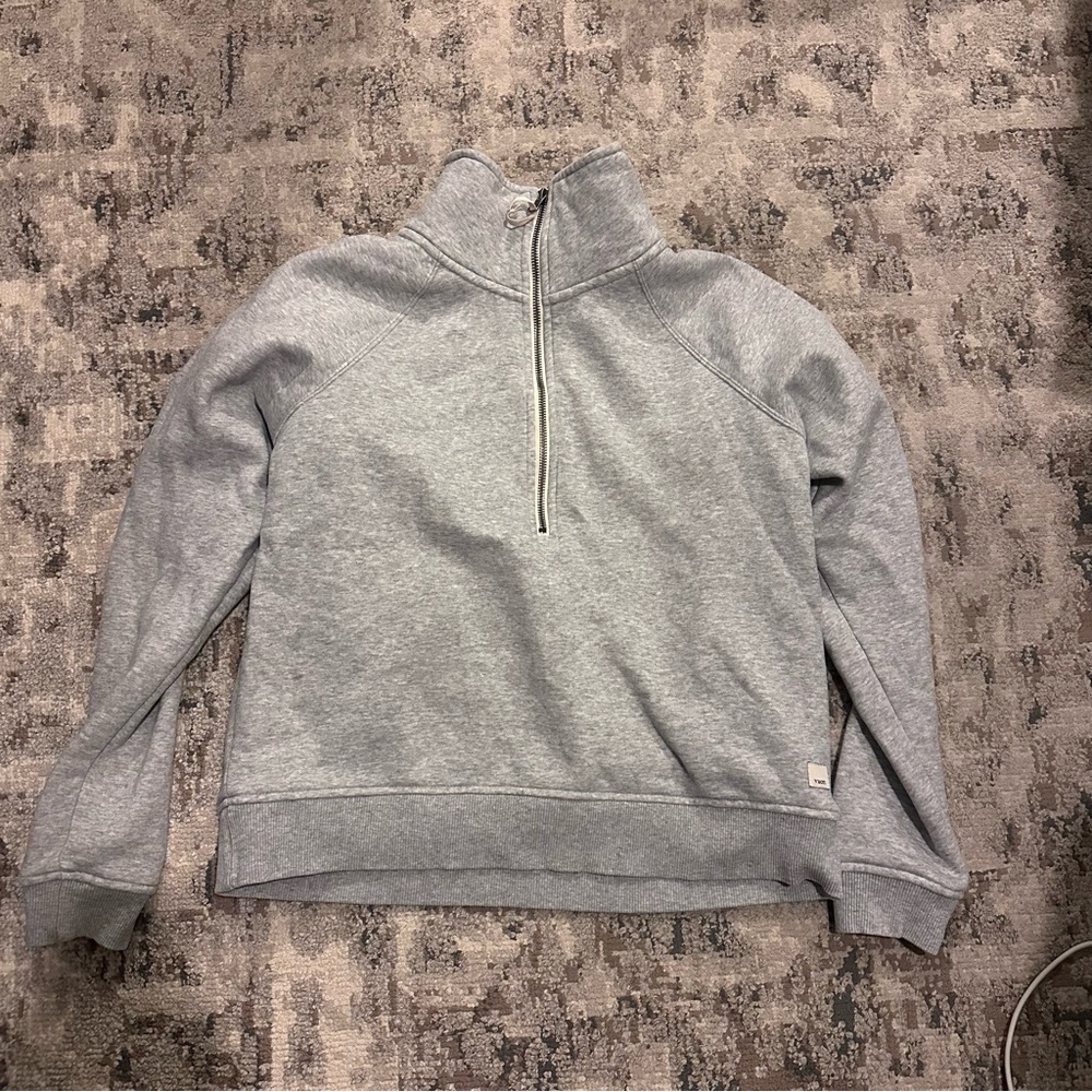 Vuori restore half zip heather grey